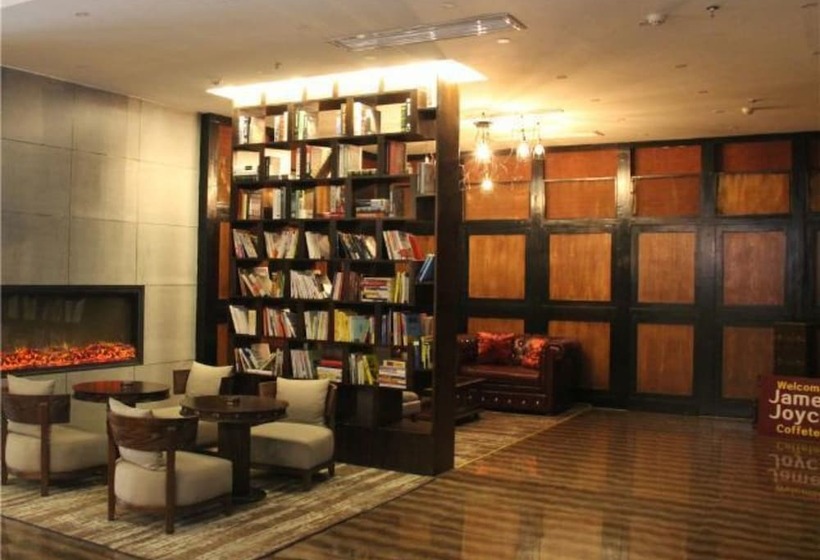 בית מלון כפרי James Joyce Coffetel Jishou North People Road