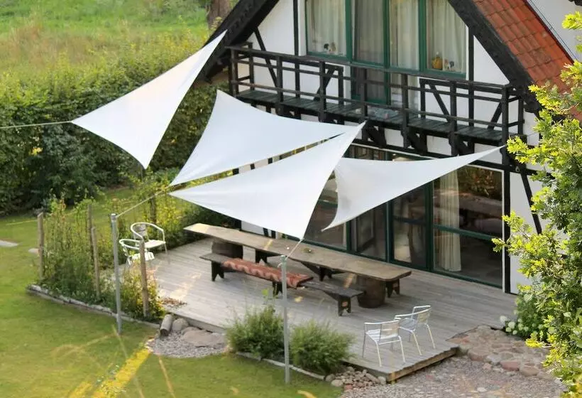 Maaseutuhotelli Landhaus Masurische Schweiz