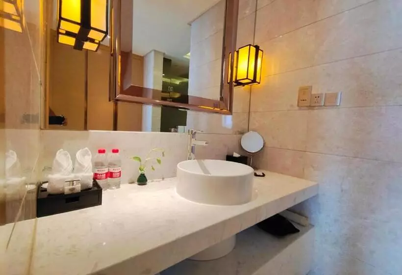 Hotelli Yangzhong Firth Jinling Grand