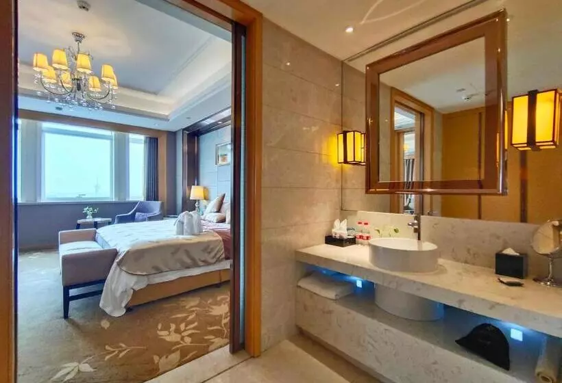 Hotelli Yangzhong Firth Jinling Grand