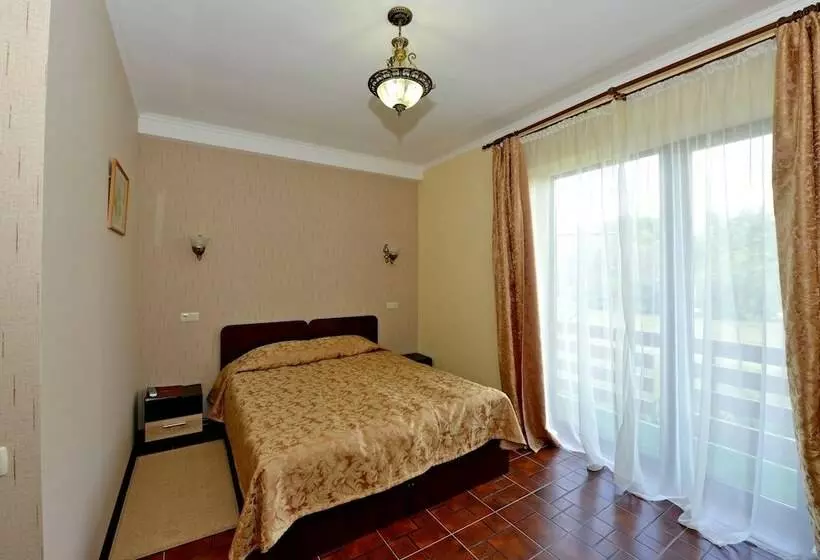 Majatalo Guest House Park Hadzhoh