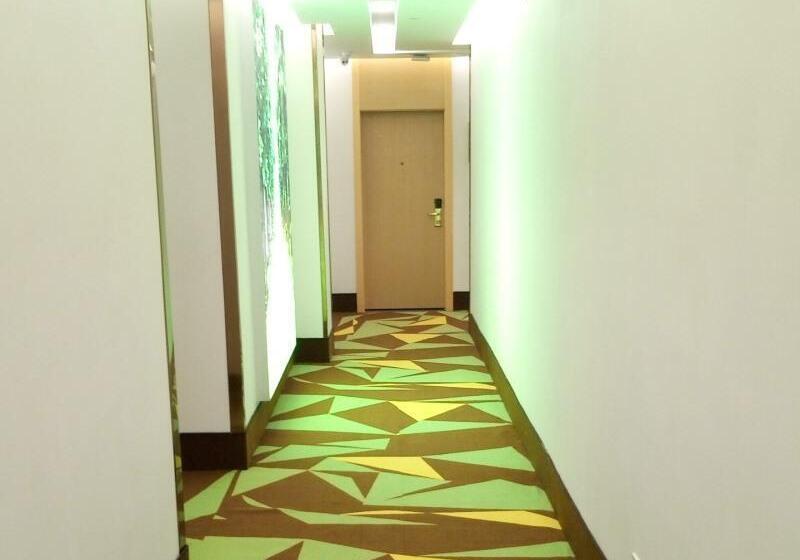 בית מלון כפרי Vatica Xuzhou Suining Bus Station Bayi West Road