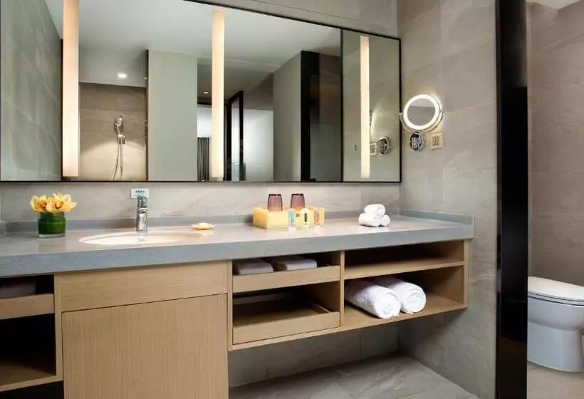 Lomakeskus Holiday Inn Batang, An Ihg