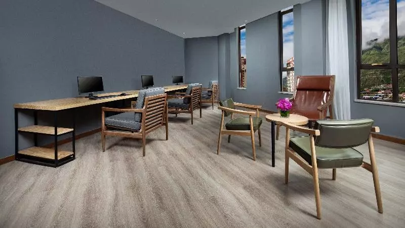 Lomakeskus Holiday Inn Batang, An Ihg