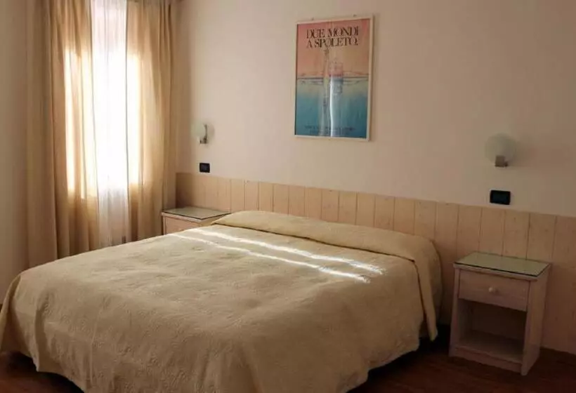 בית מלון כפרי Bucaneve