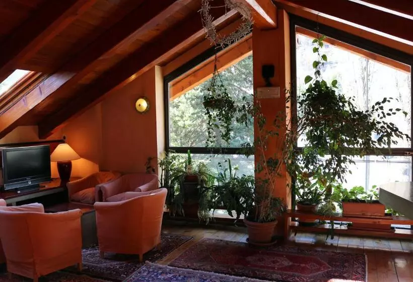 בית מלון כפרי Bucaneve