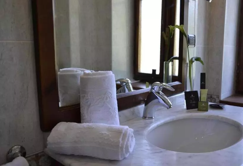 בית מלון כפרי Bucaneve