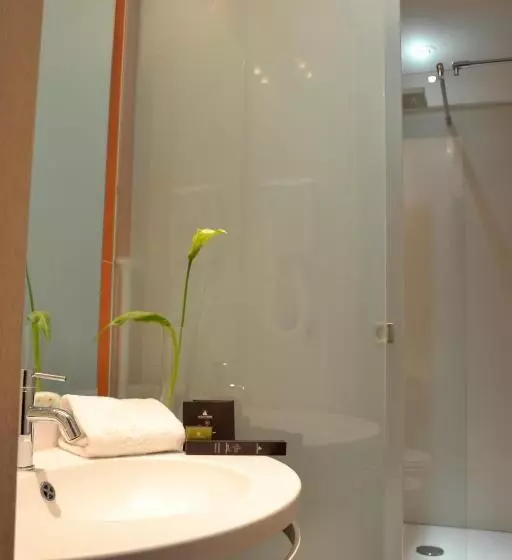 בית מלון כפרי Bucaneve