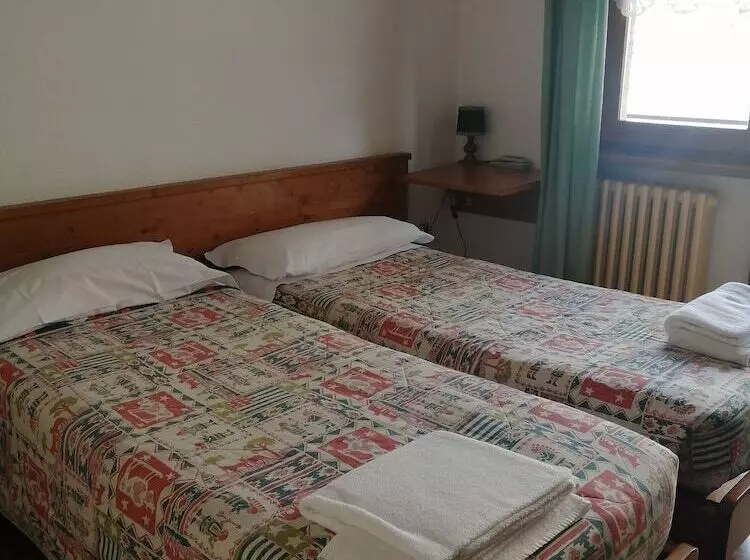 בית מלון כפרי Des Amis