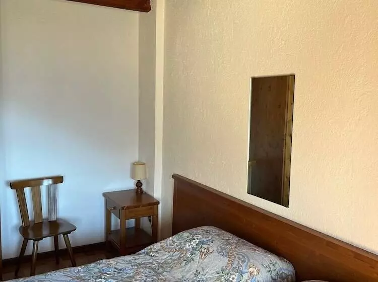 בית מלון כפרי Des Amis