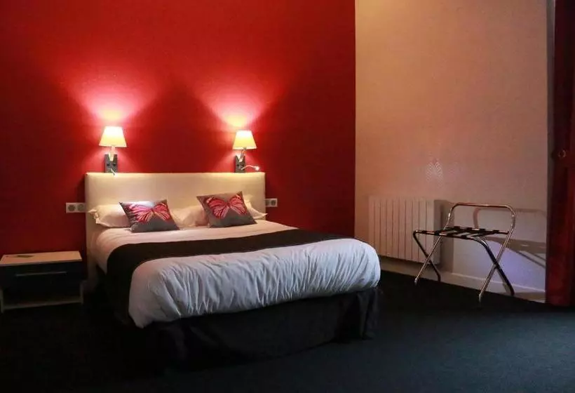 ホテル Hôtel   Restaurant Eugenie