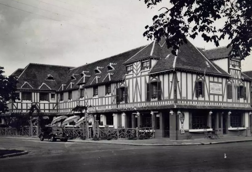 Hotell La Forêt