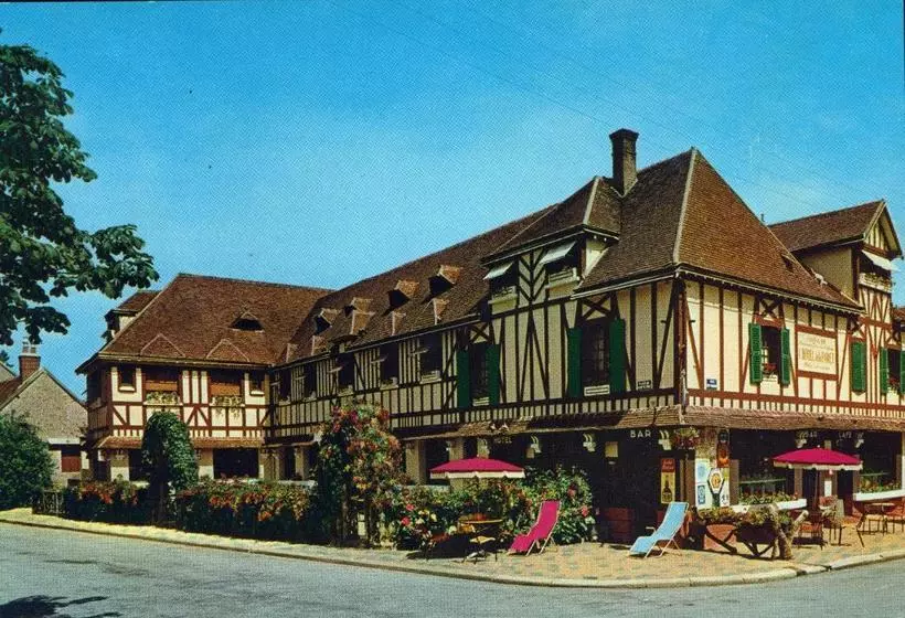 Hotell La Forêt