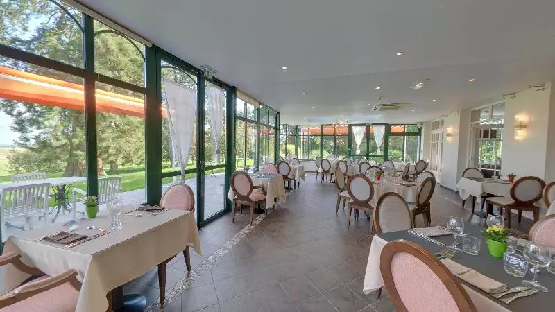 Logis Hotel Restaurant La Sapinière