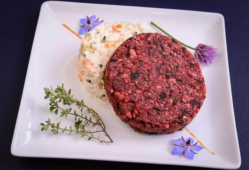 酒店 Logis Hôtel Restaurant Le Chêne Vert