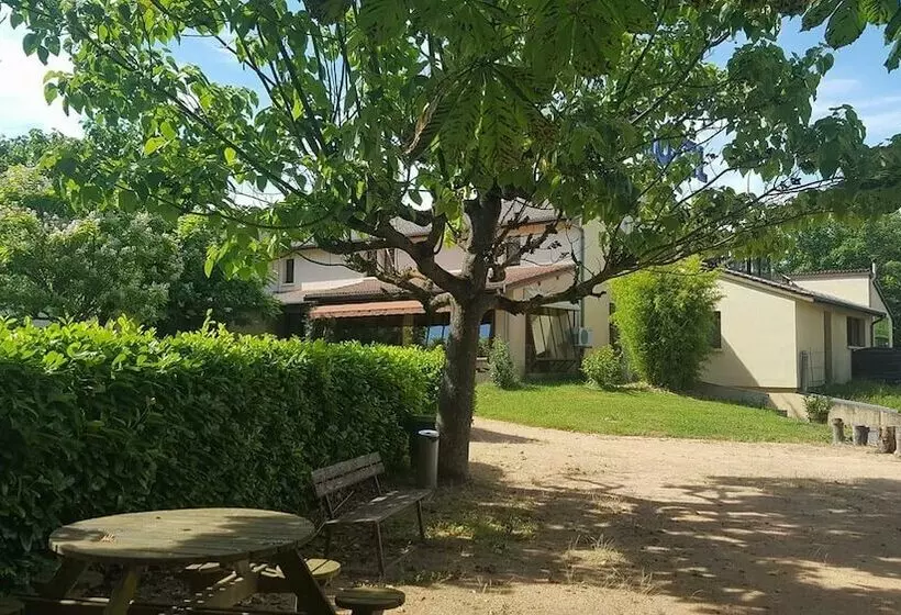 בית מלון כפרי Le Mont Brouilly