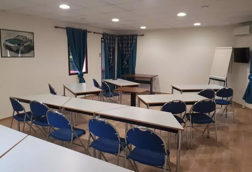 בית מלון כפרי Le Mont Brouilly