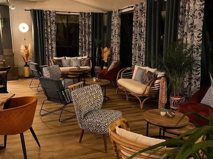 בית מלון כפרי Le Mont Brouilly