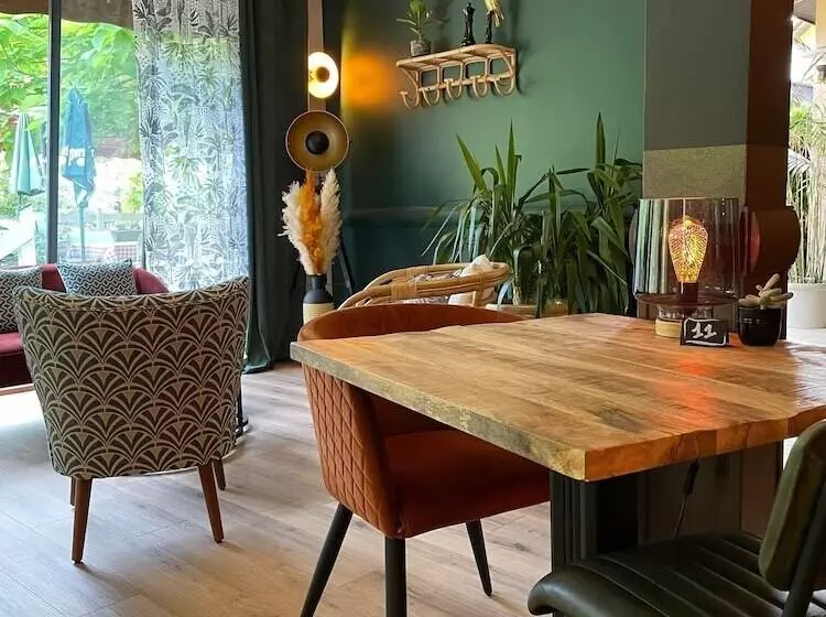 בית מלון כפרי Le Mont Brouilly