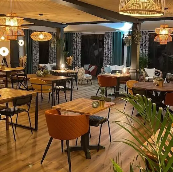 בית מלון כפרי Le Mont Brouilly