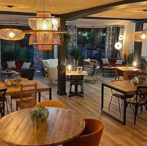 בית מלון כפרי Le Mont Brouilly