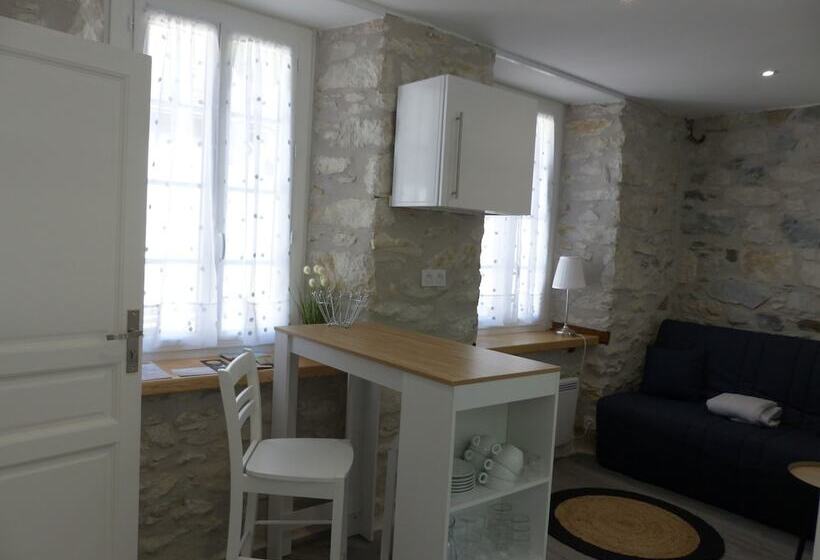 هتل Logis Auberge De L Isard