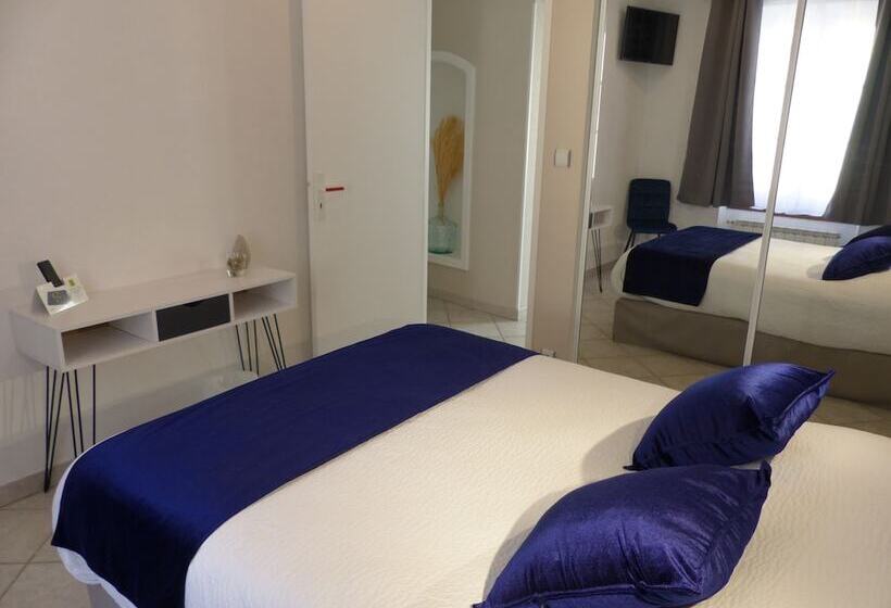 هتل Logis Auberge De L Isard