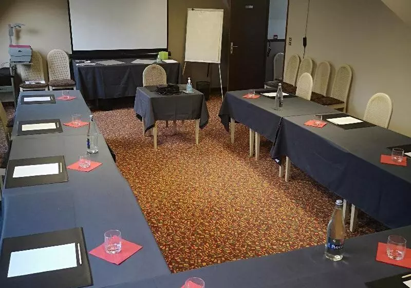 ホテル Logis Hôtel La Grassinais Saint Malo