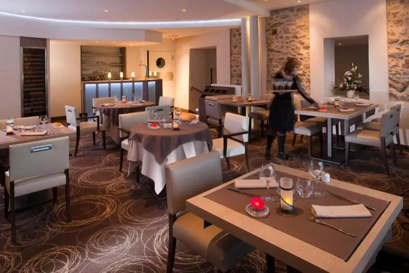 Hotelli Logis Le Relais Saint Jacques
