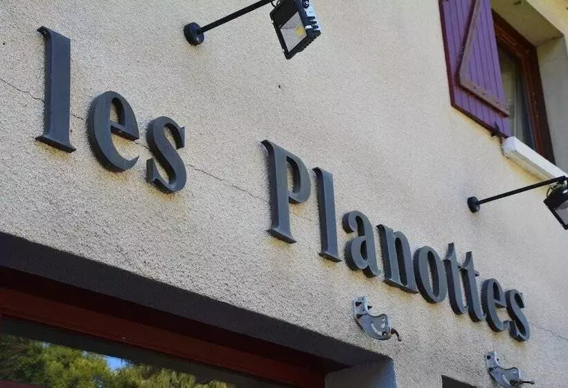 ホテル Restaurant Les Planottes