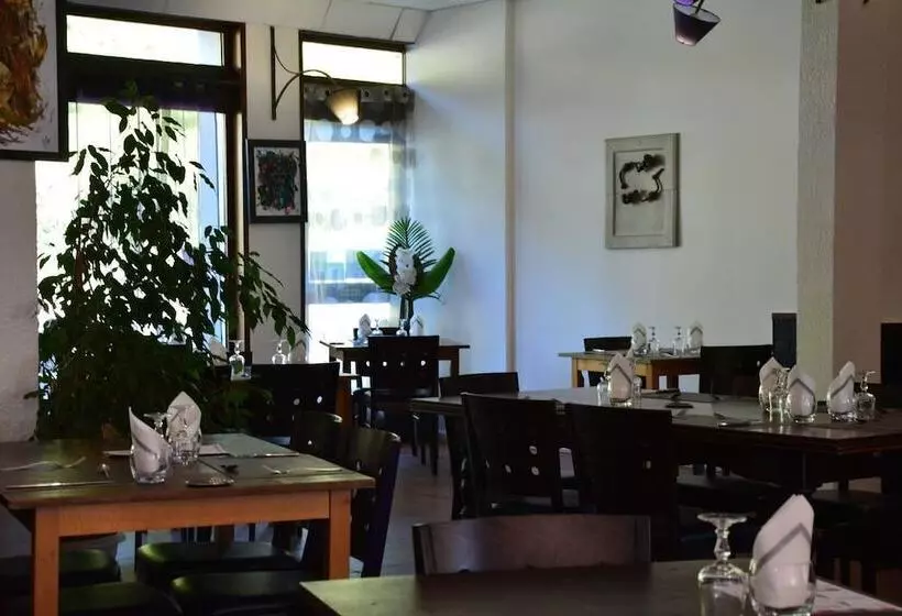 ホテル Restaurant Les Planottes