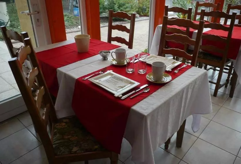 هتل Hôtel Sud Alsace