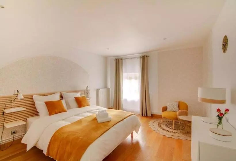 Aamiaismajoitus (B&B) Maison D Hotes La Villa Des Ducs Barleduc