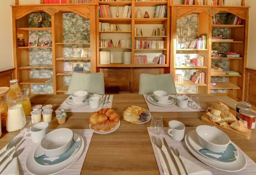 Aamiaismajoitus (B&B) Maison D Hotes La Villa Des Ducs Barleduc