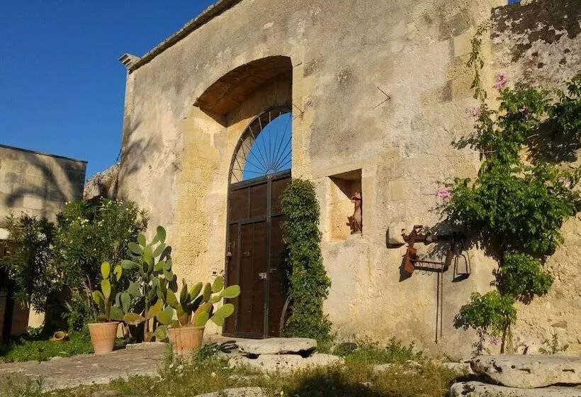 Aamiaismajoitus (B&B) Masseria Dei 12 Granai