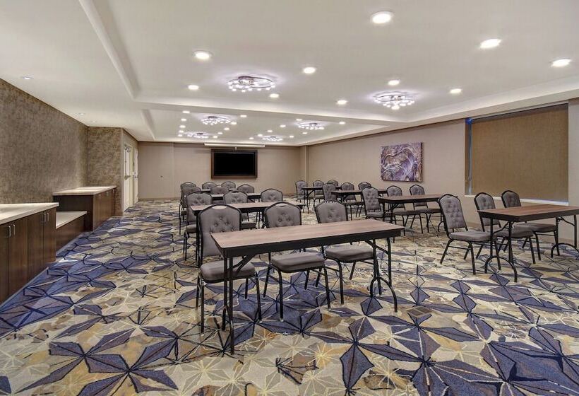 فندق Fairfield Inn & Suites Las Vegas Airport South