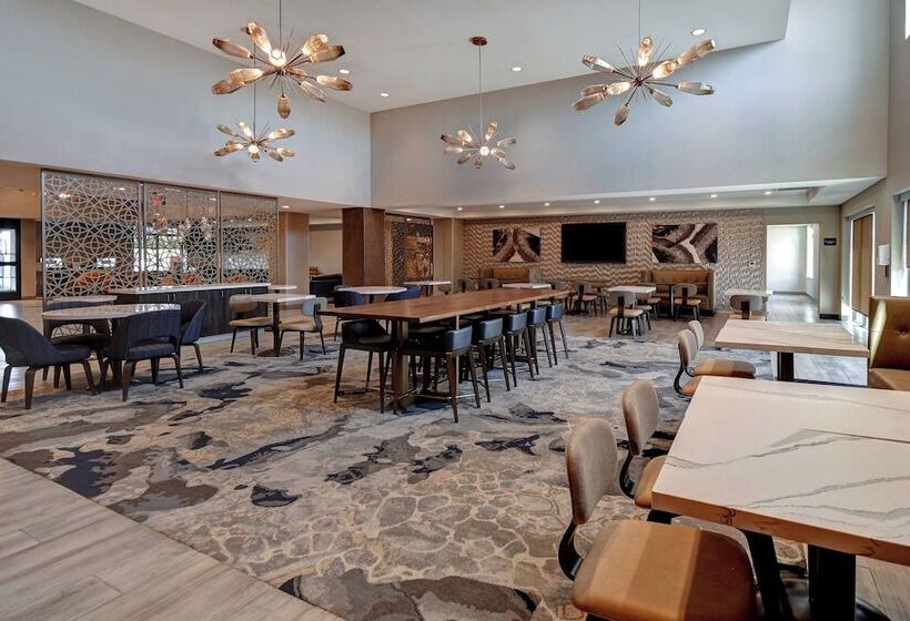 فندق Fairfield Inn & Suites Las Vegas Airport South