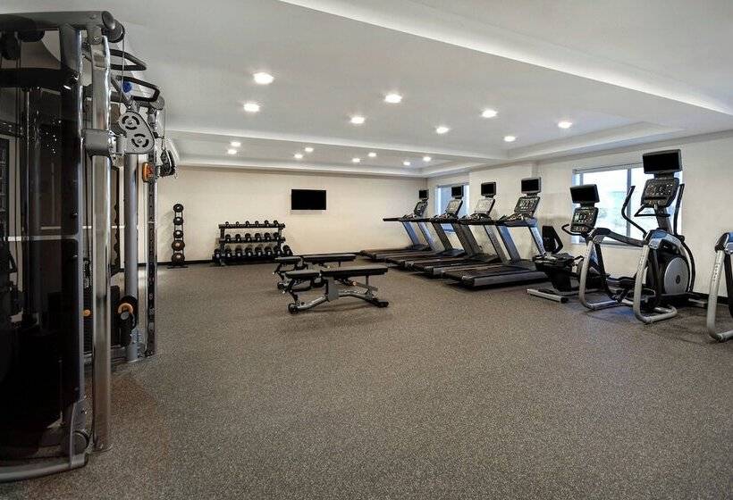 فندق Fairfield Inn & Suites Las Vegas Airport South