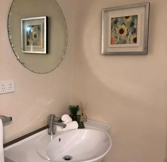 Macedon Ranges Hotel & Spa