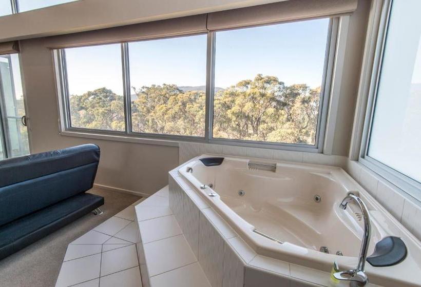 Macedon Ranges Hotel & Spa