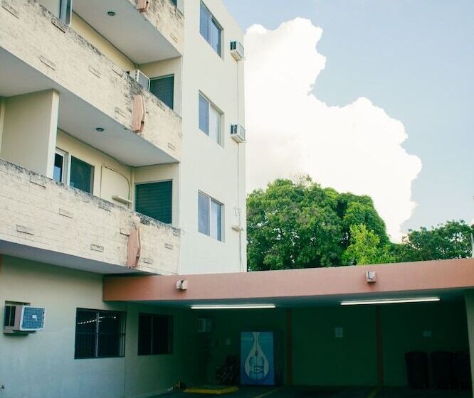 Suites Del Sol Hotel & Apartments