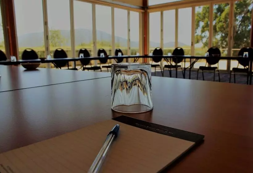 Macedon Ranges Hotel & Spa