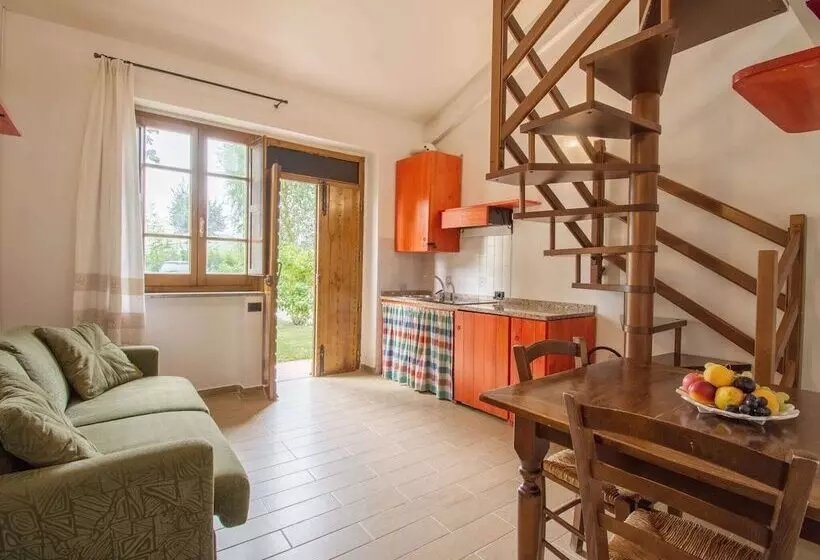 Rustic Cottage In Magione With Swimming Pool