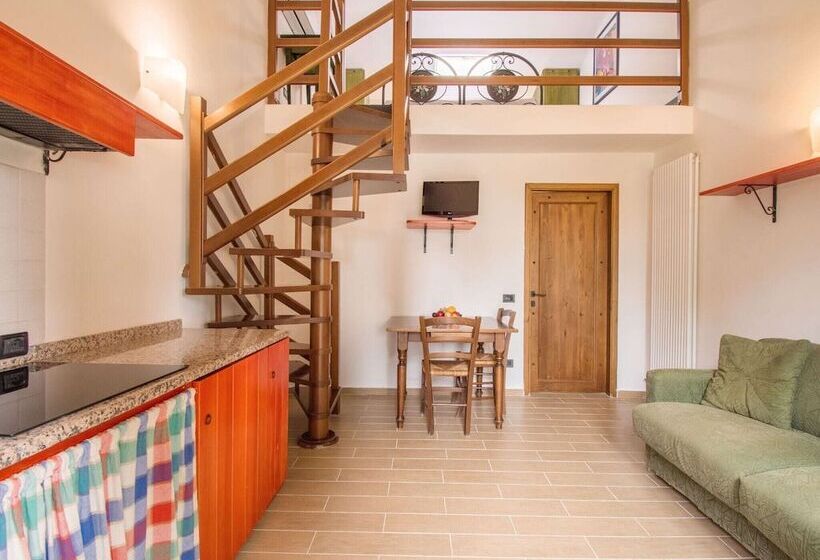 Rustic Cottage In Magione With Swimming Pool