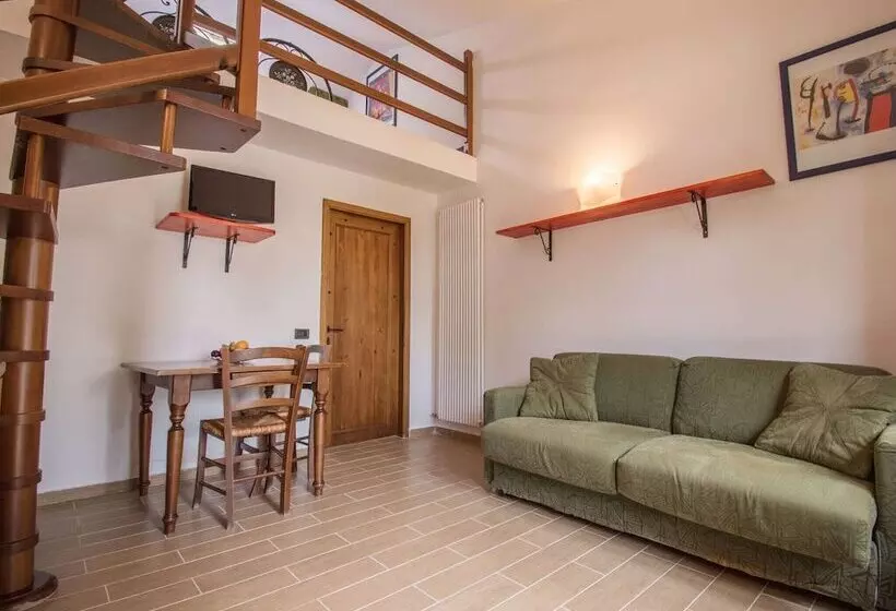 Rustic Cottage In Magione With Swimming Pool