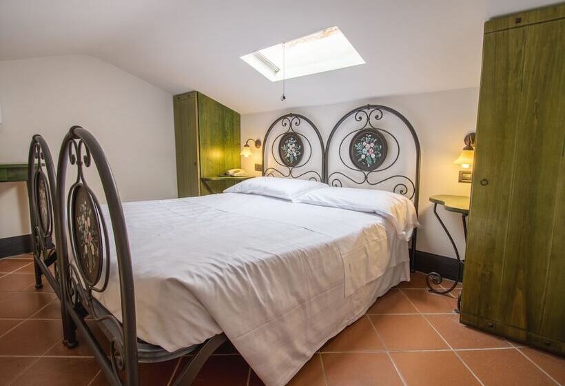 Rustic Cottage In Magione With Swimming Pool