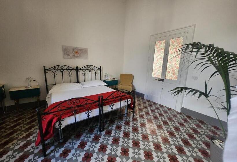 تختخواب و صبحانه Dimora Liberty