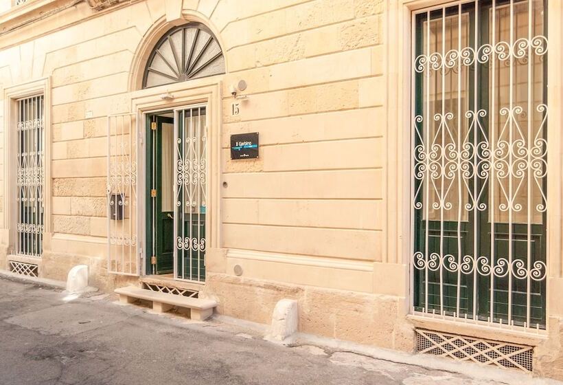 تختخواب و صبحانه Il Garbino Suite And Apartment