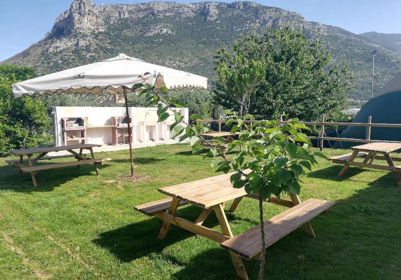 ベッドアンドブレックファースト Royal Sporting Club