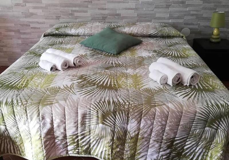 ベッドアンドブレックファースト Royal Sporting Club